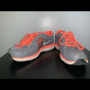 Nike running shoes size 9.5